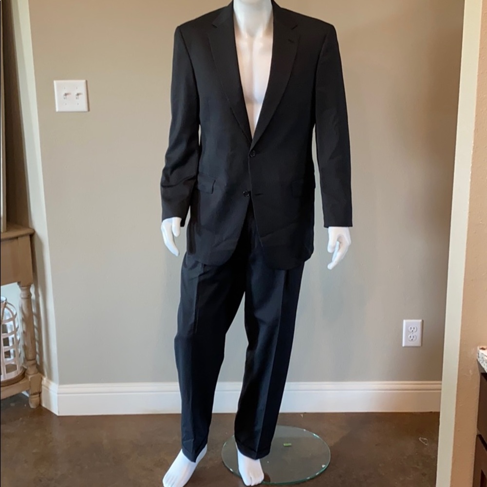 Hart Schaffner Marx Men’s Suit